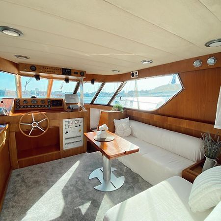 Отель Malmo'S Yacht Валенсия Экстерьер фото